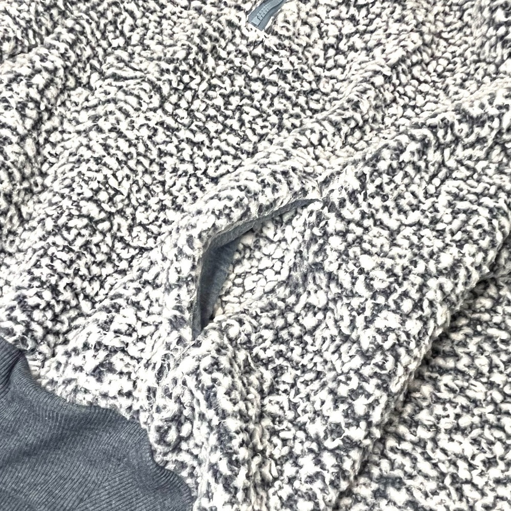 Express One Eleven Faux Fur 1/2 Zip Sherpa Fleece Size XS, Previously Loved - Picture 7 of 9